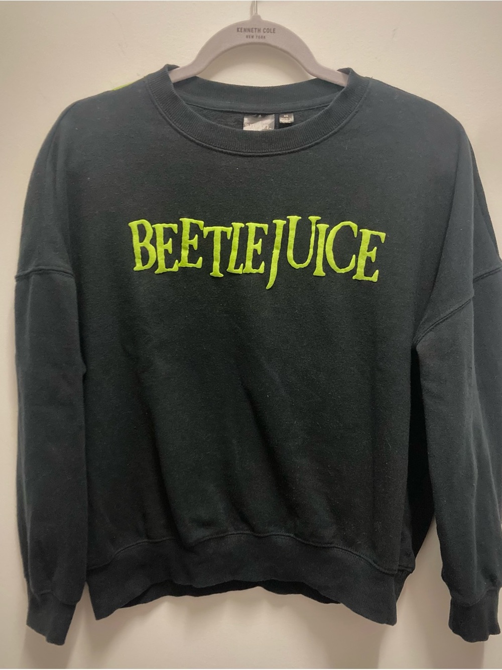 Beetlejuice Logo Crewneck Sweatshirt - Black/Neon Green